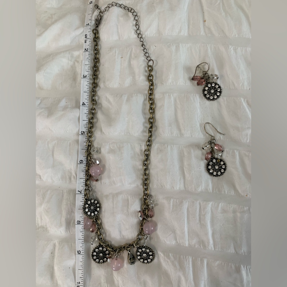 Elegant Pink and Silver Necklace and Earring Set - Picture 13 of 13
